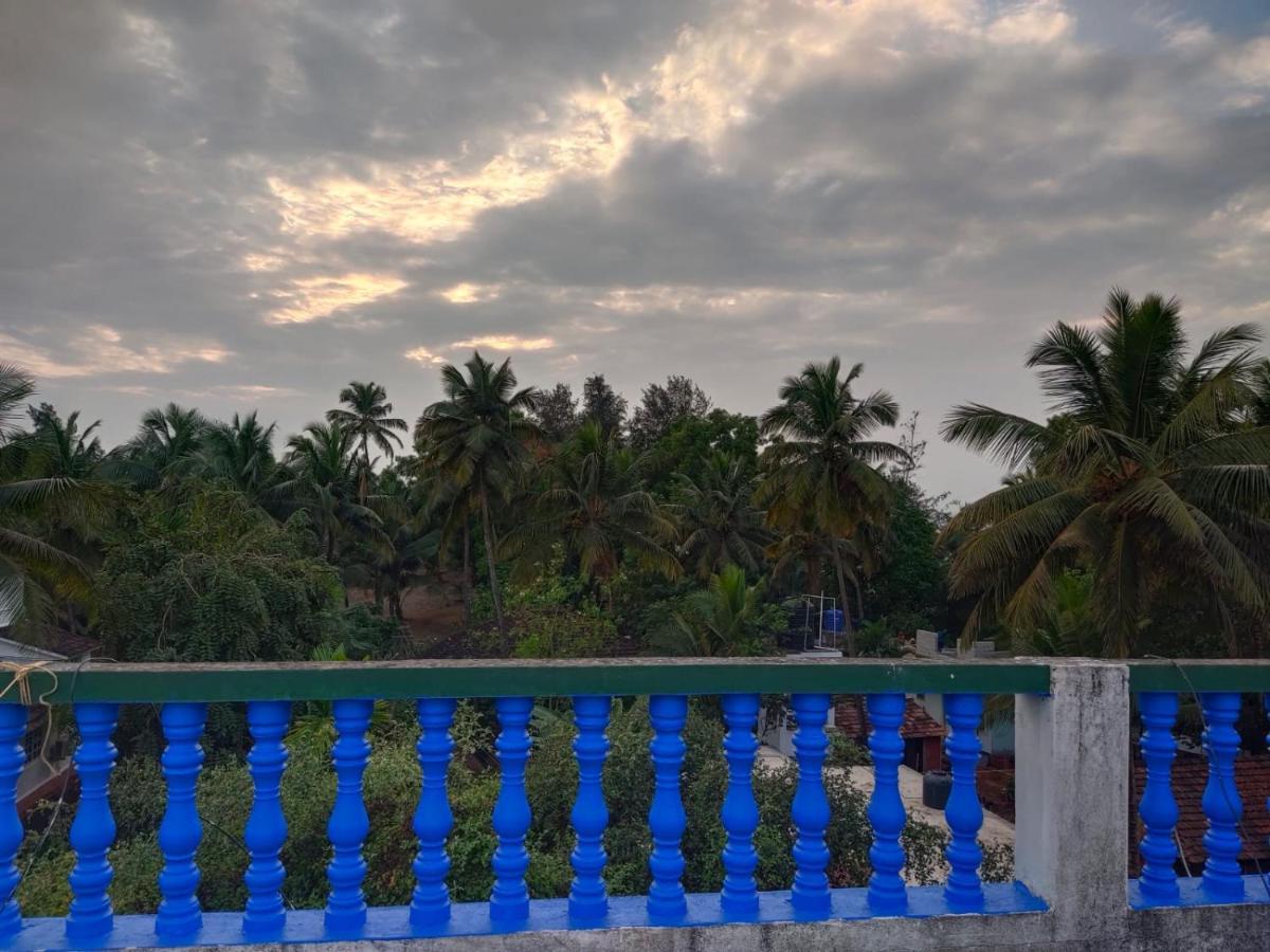 Mandrem Retreat Beach Resort Old Goa Bagian luar foto