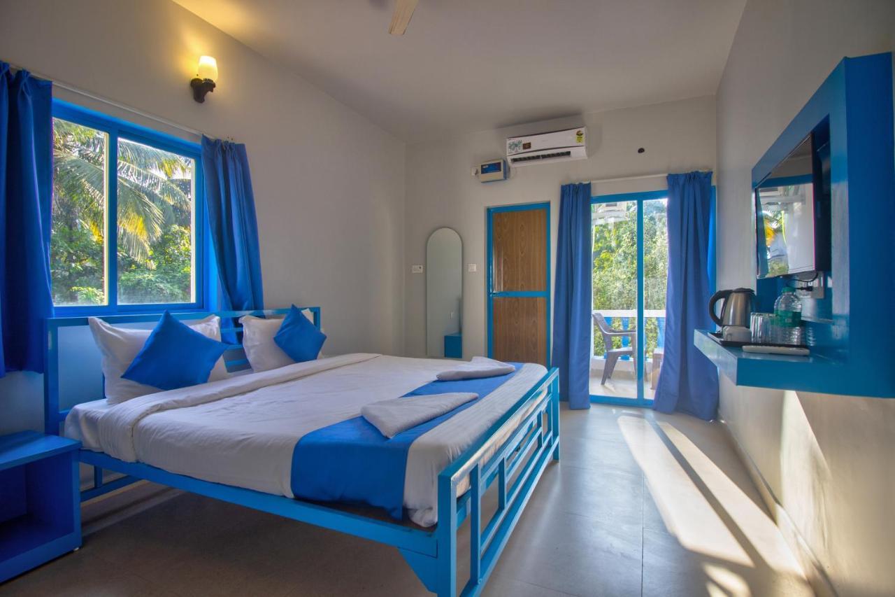 Mandrem Retreat Beach Resort Old Goa Bagian luar foto