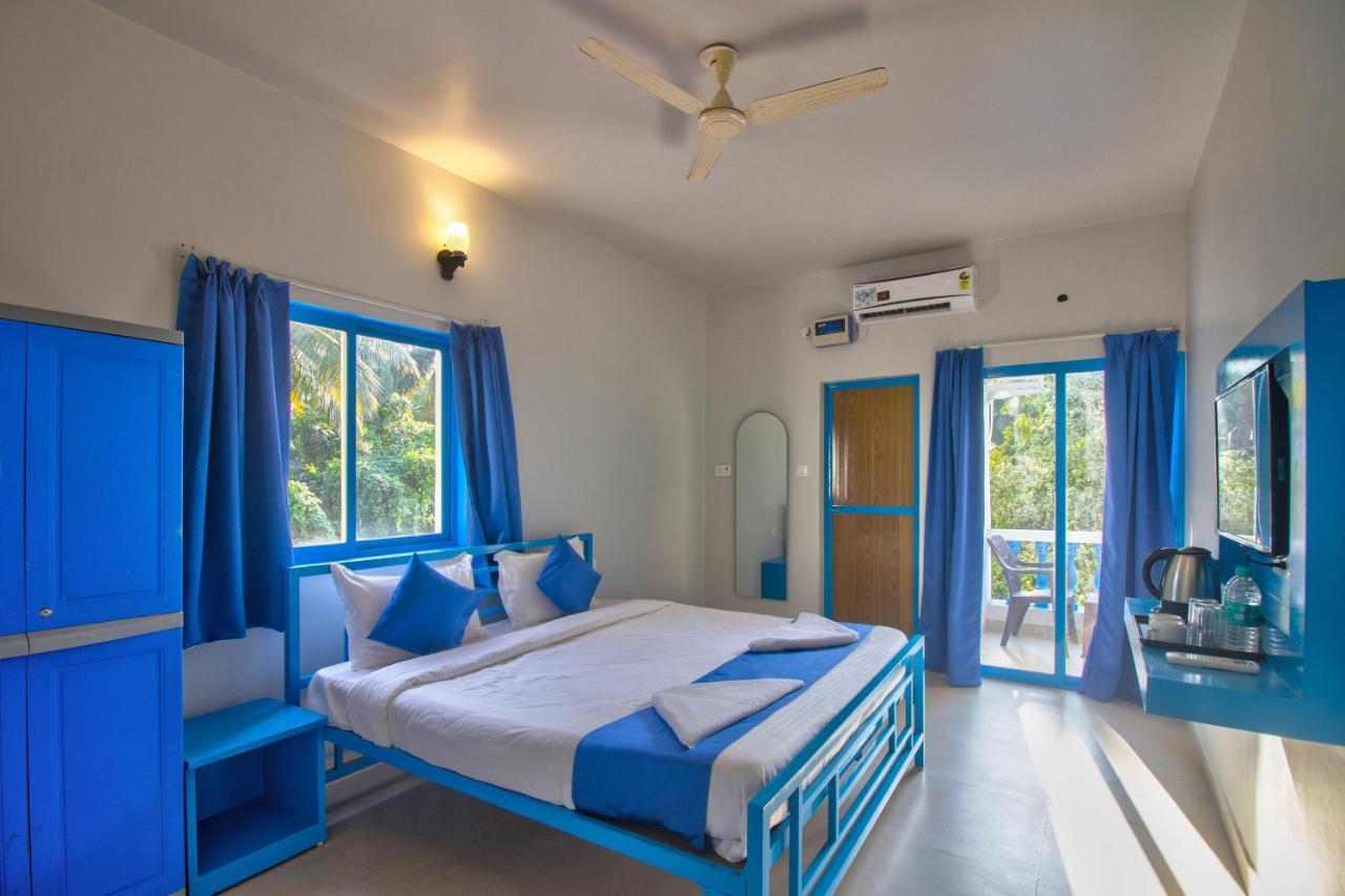 Mandrem Retreat Beach Resort Old Goa Bagian luar foto