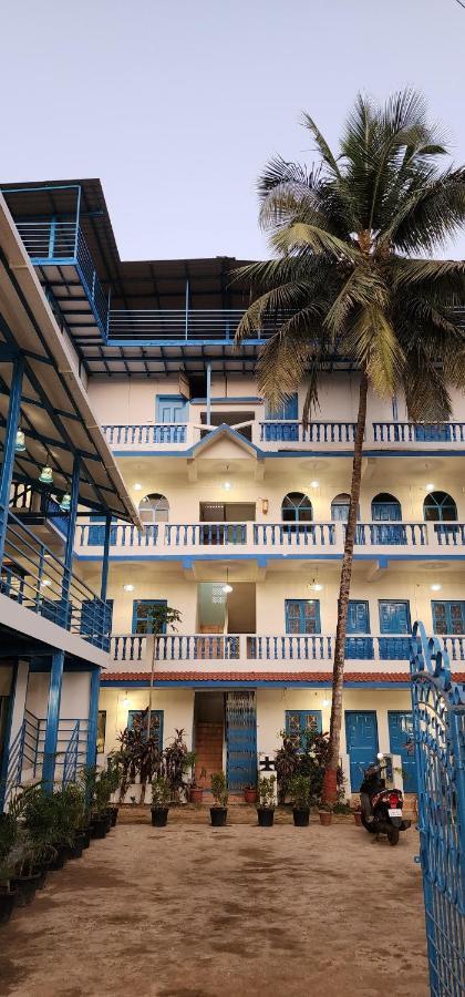 Mandrem Retreat Beach Resort Old Goa Bagian luar foto