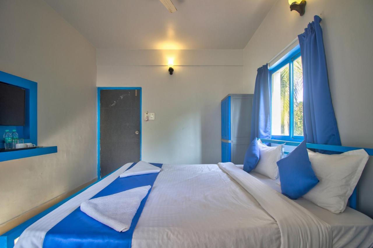Mandrem Retreat Beach Resort Old Goa Bagian luar foto
