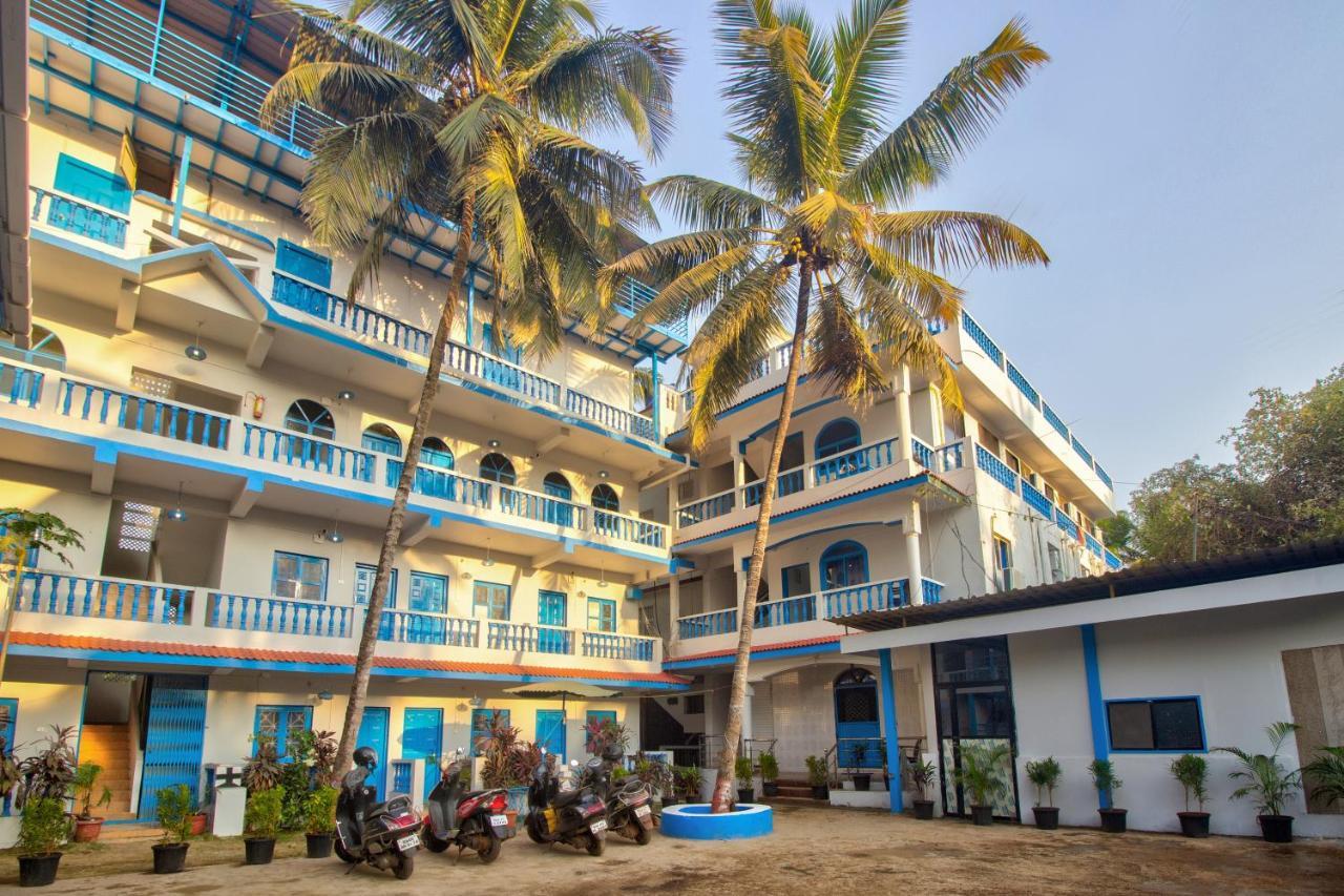 Mandrem Retreat Beach Resort Old Goa Bagian luar foto