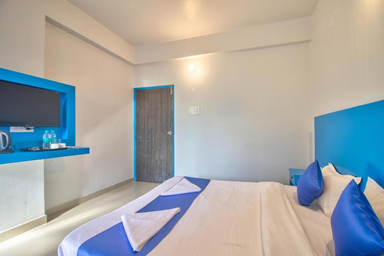 Mandrem Retreat Beach Resort Old Goa Bagian luar foto