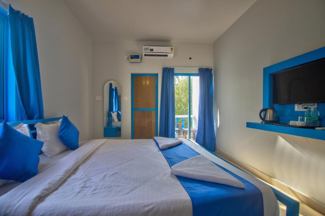 Mandrem Retreat Beach Resort Old Goa Bagian luar foto