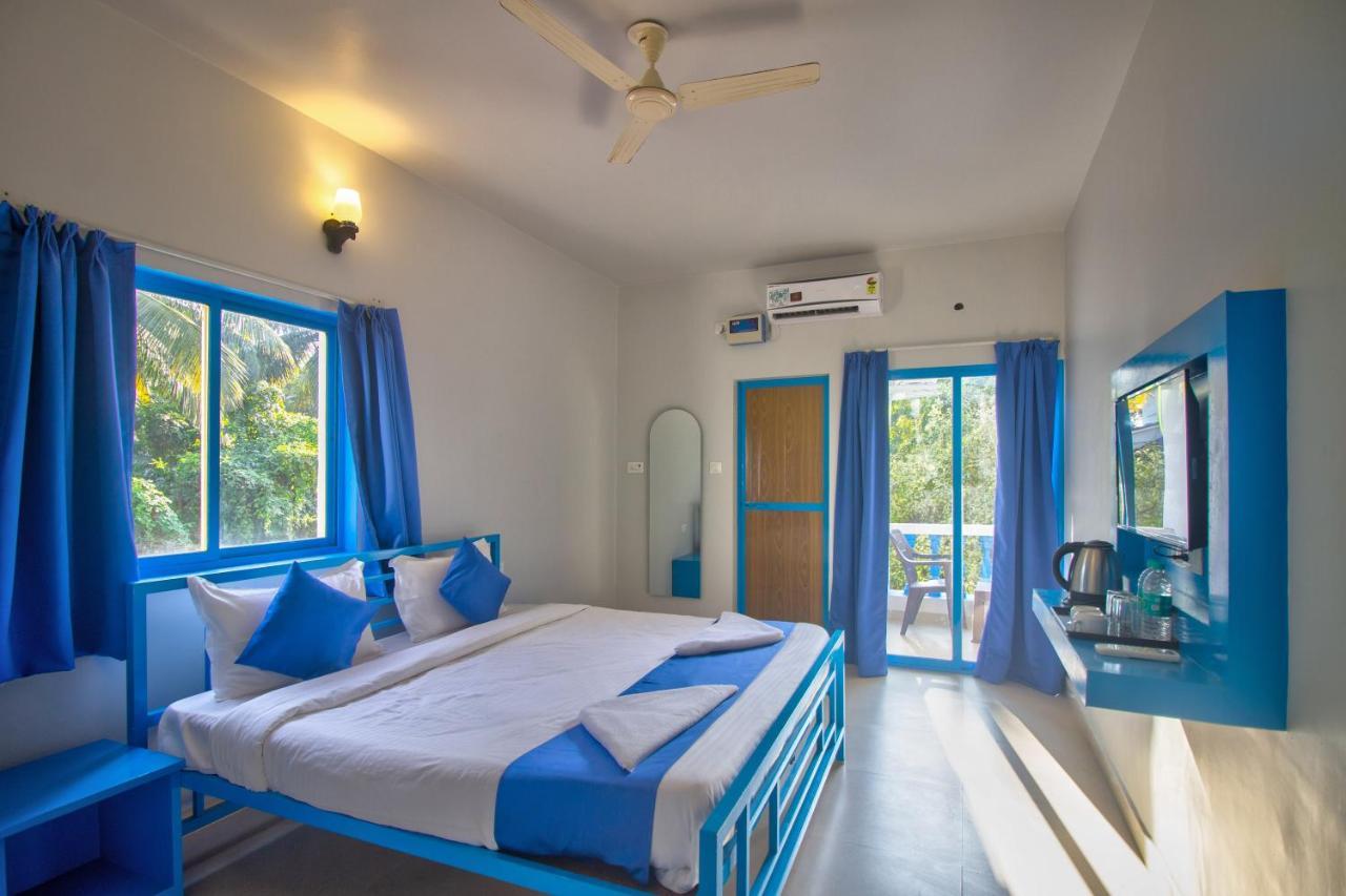 Mandrem Retreat Beach Resort Old Goa Bagian luar foto