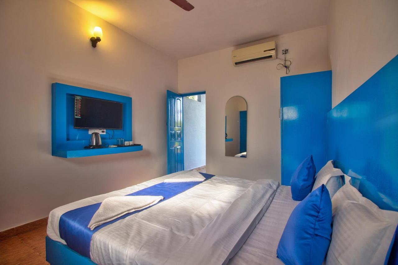 Mandrem Retreat Beach Resort Old Goa Bagian luar foto