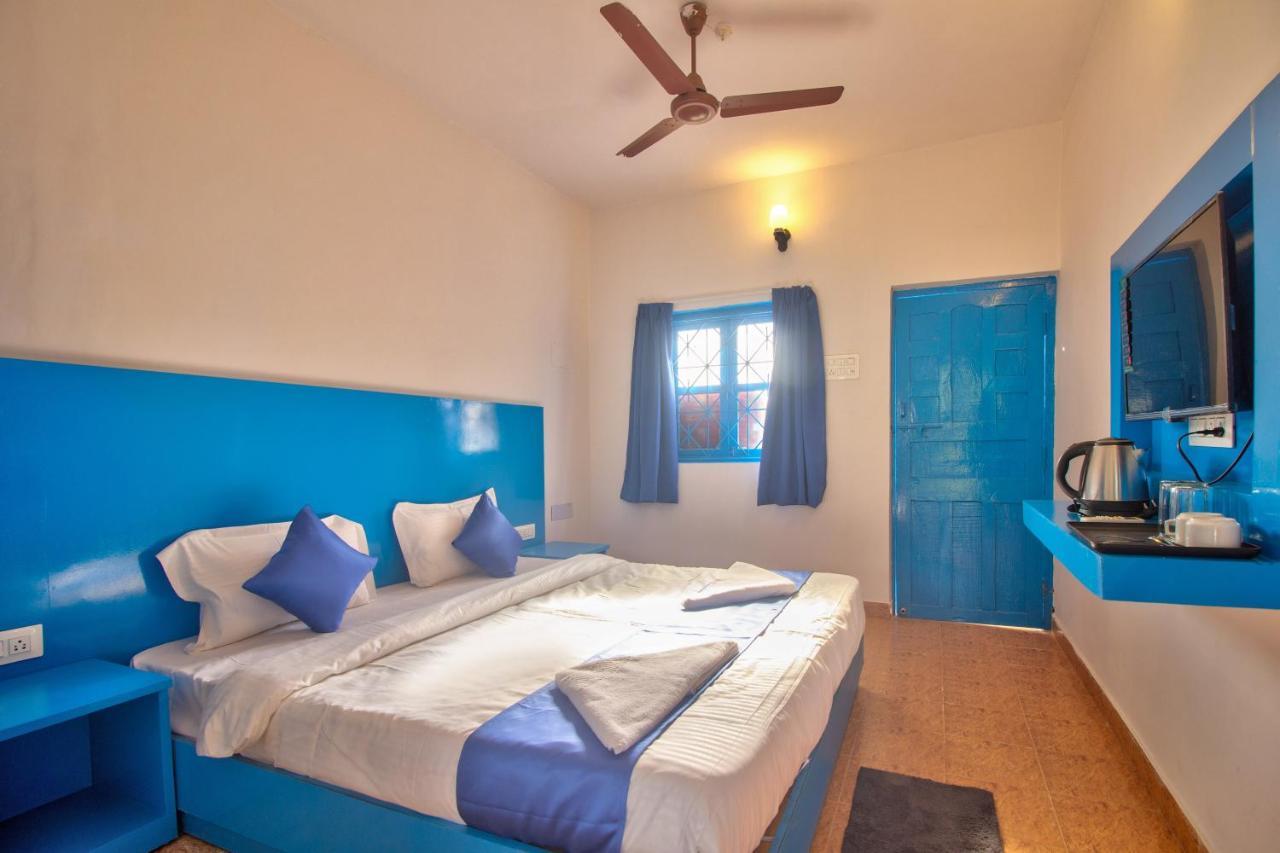 Mandrem Retreat Beach Resort Old Goa Bagian luar foto