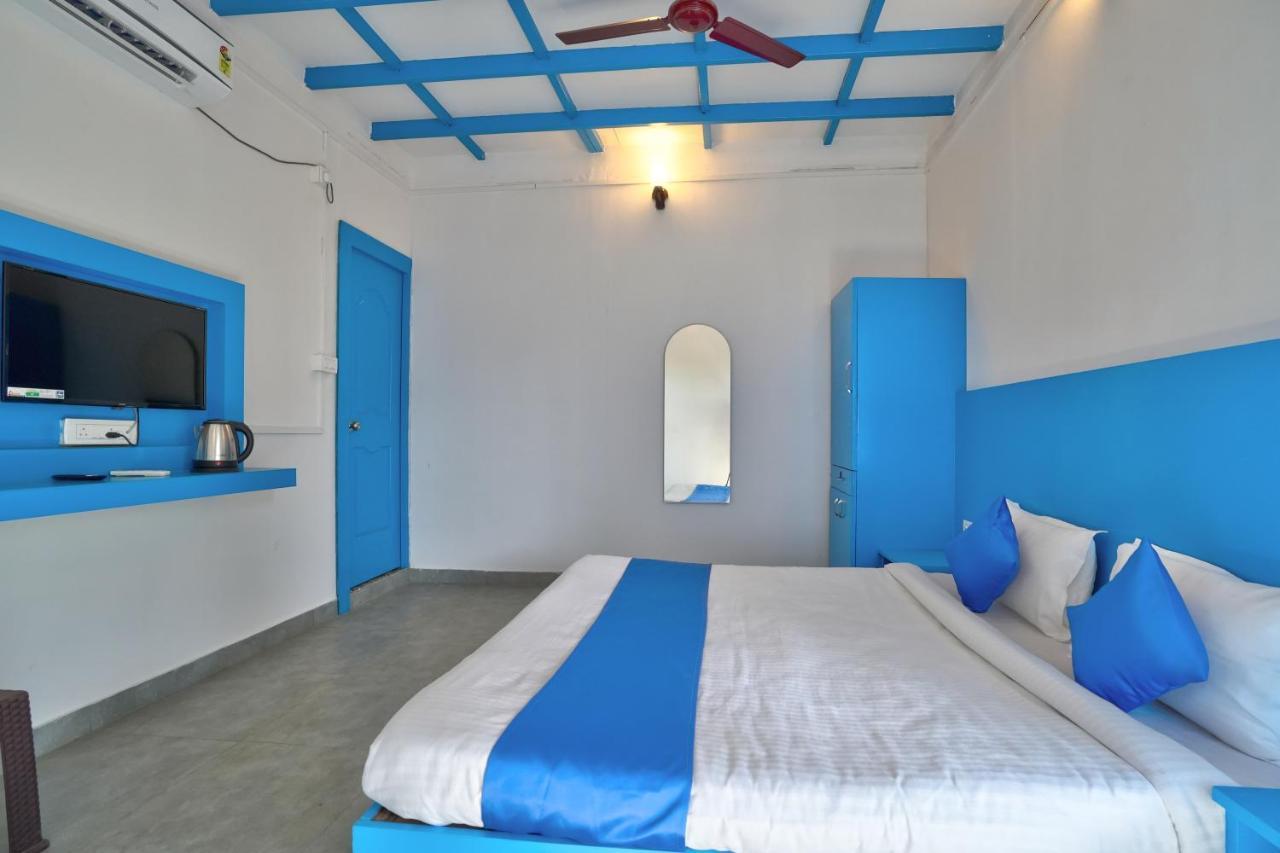 Mandrem Retreat Beach Resort Old Goa Bagian luar foto
