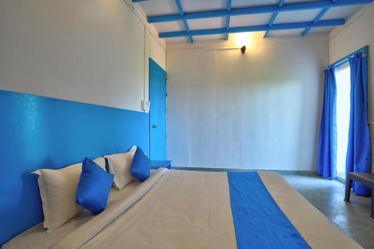 Mandrem Retreat Beach Resort Old Goa Bagian luar foto