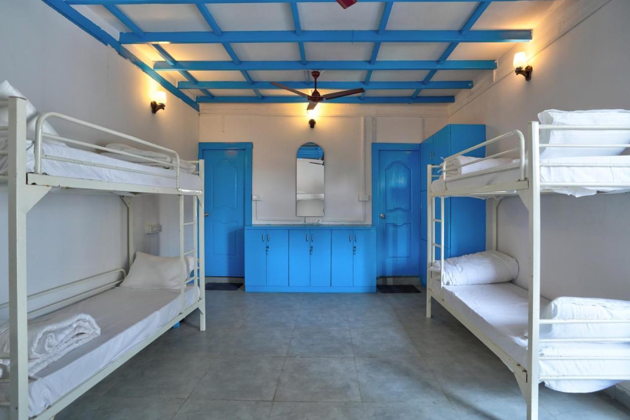 Mandrem Retreat Beach Resort Old Goa Bagian luar foto
